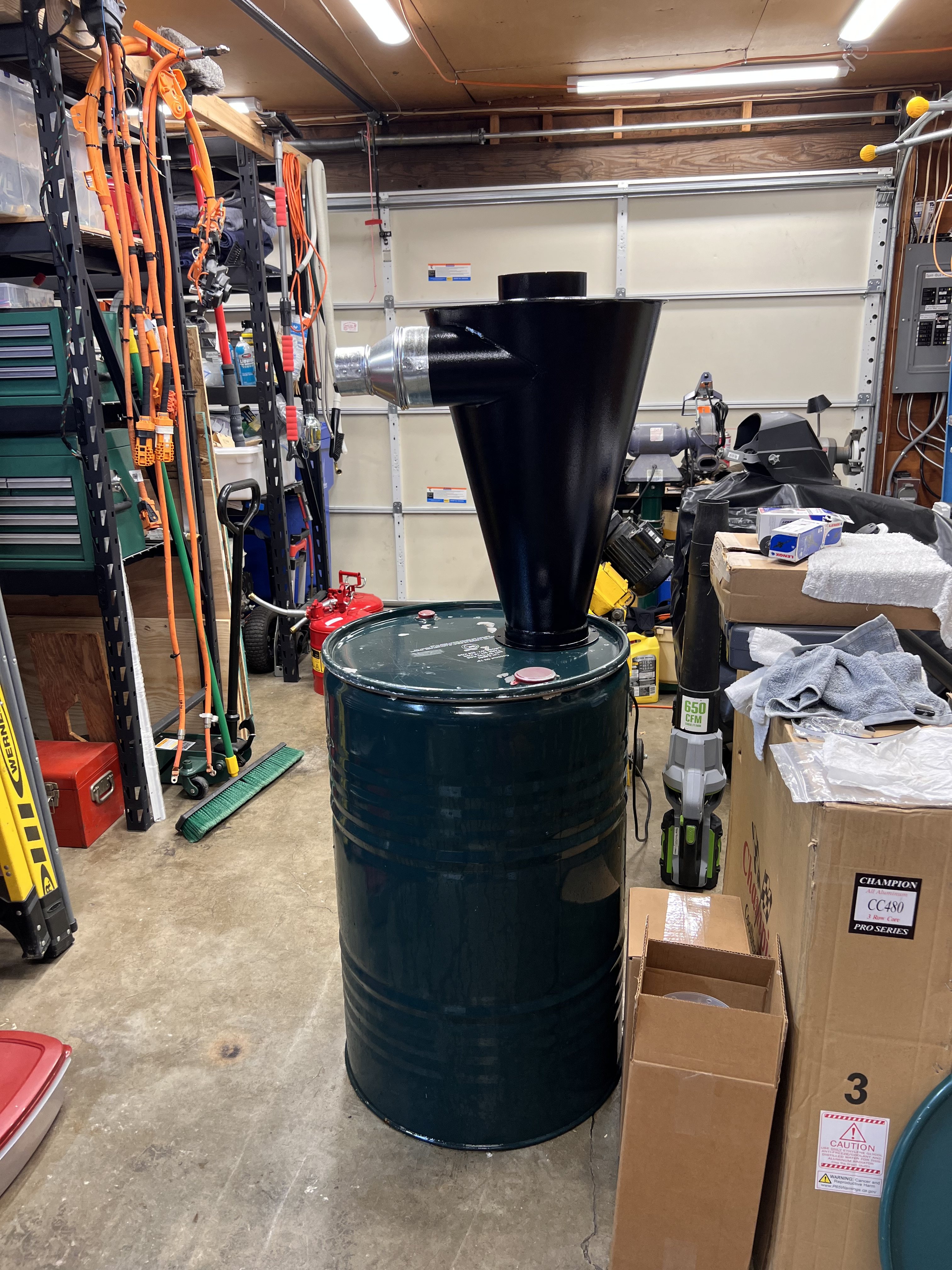 SSDD mounted on a lid