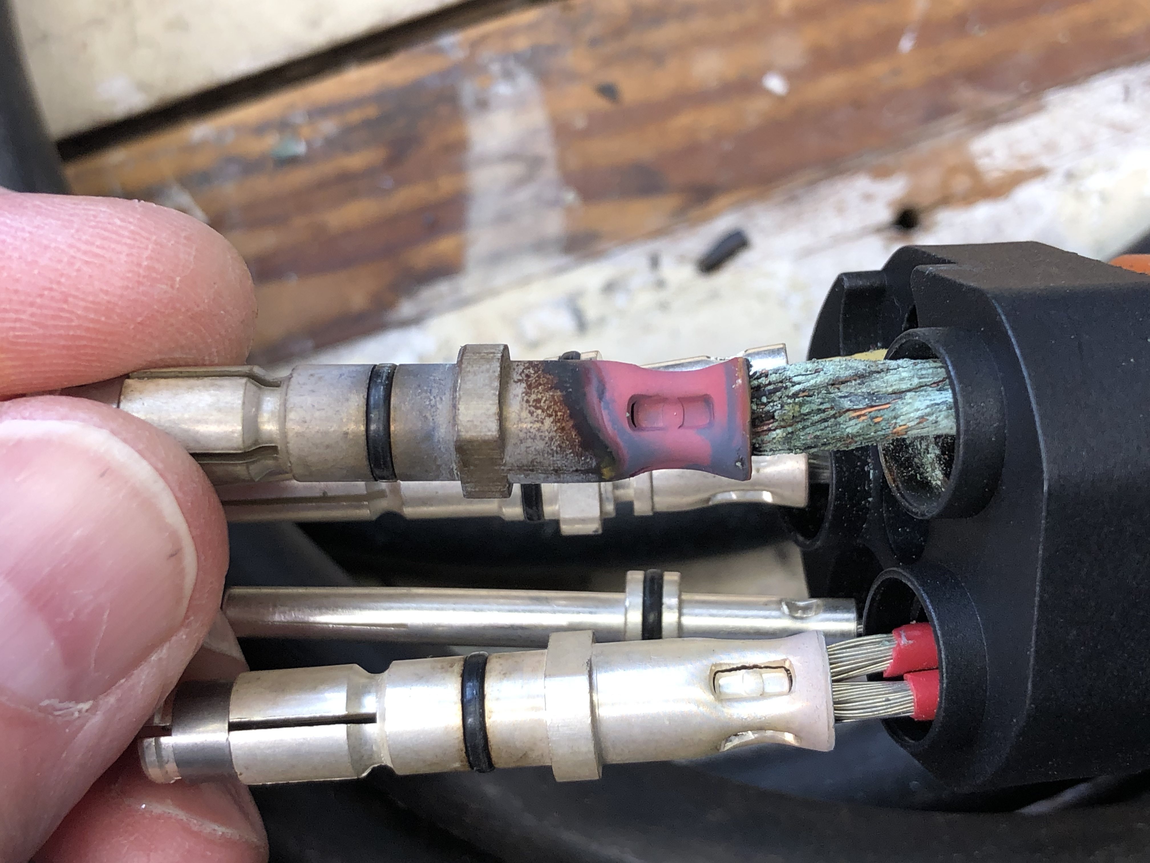 J-Plug failed crimp connection