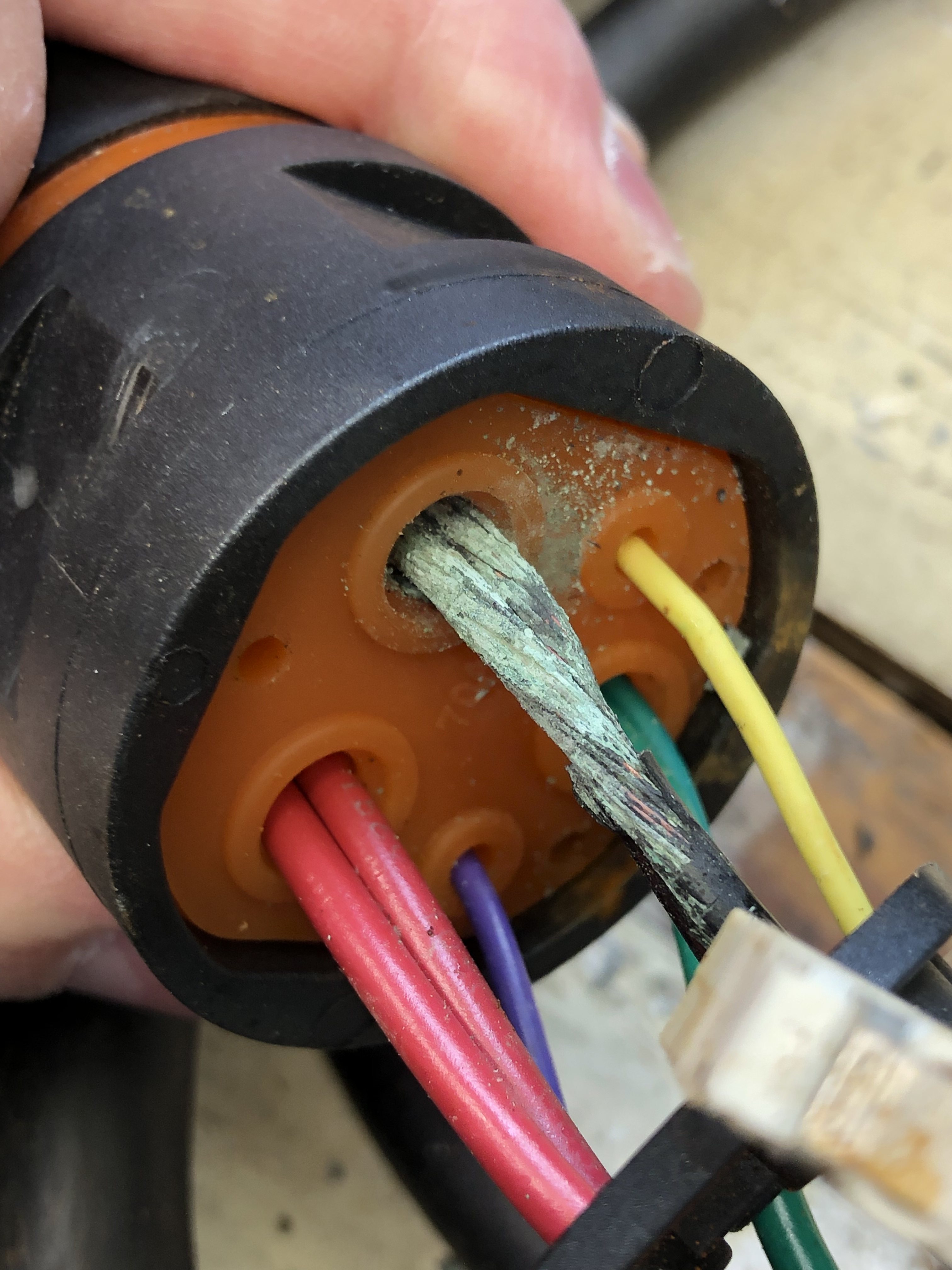 J-Plug failed crimp connection