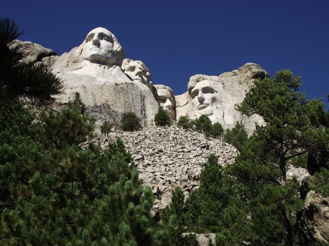 Mnt.Rushmore_s.jpg