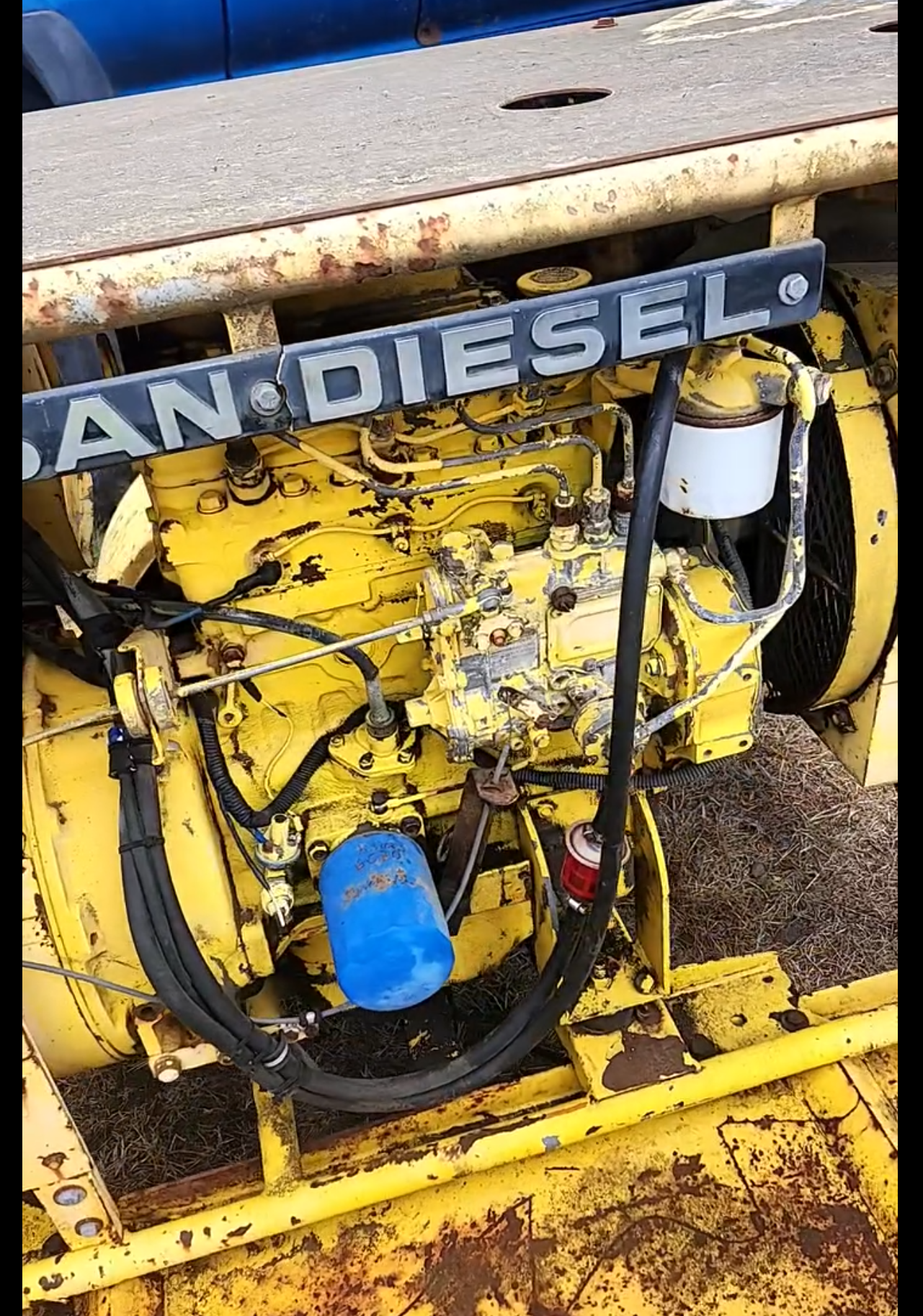 SD16_3-cyl_diesel_genset_01b.png