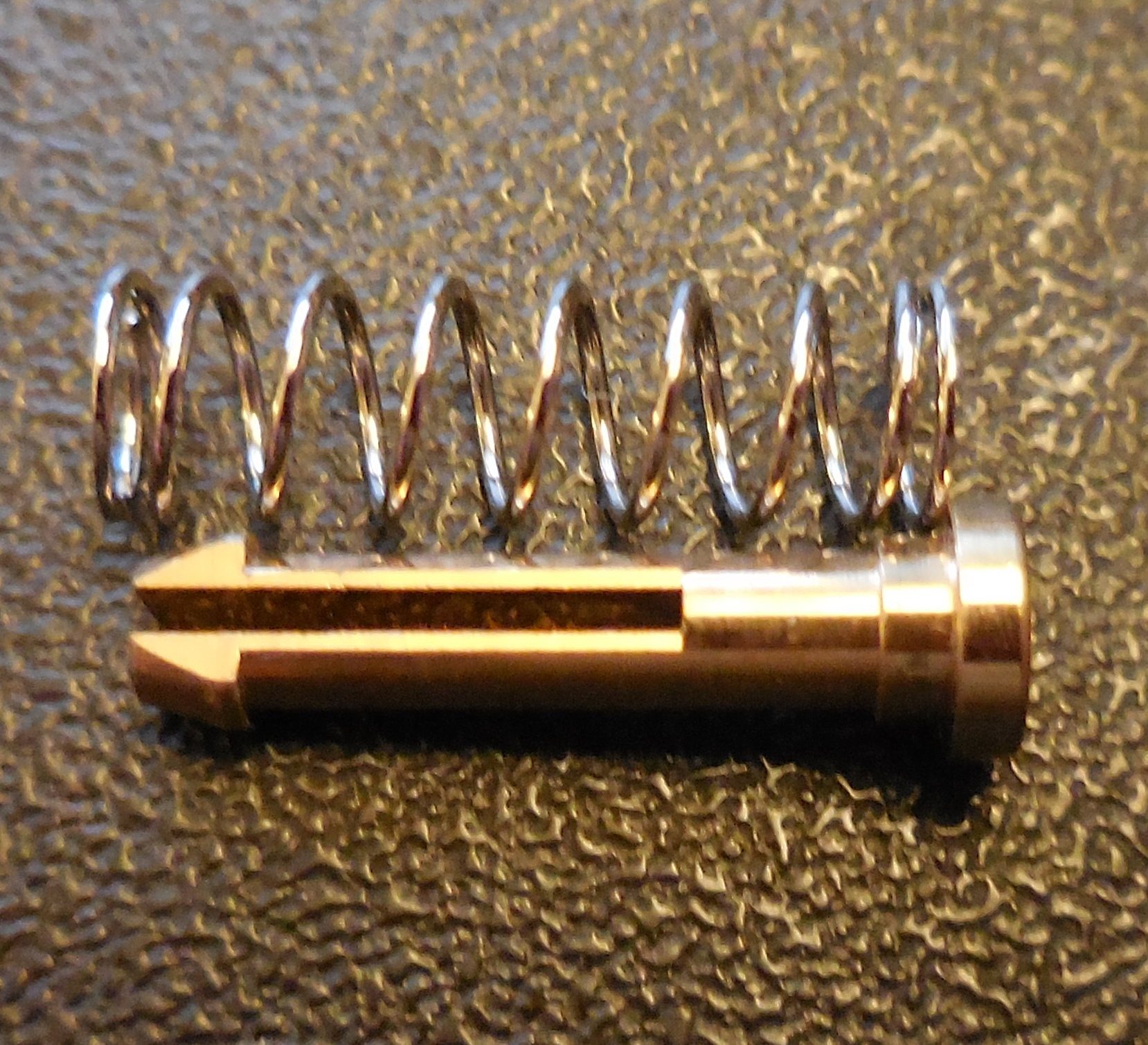 Heat sink retaining barb &amp; spring.  The thinnest part of it is ~.114&quot; dia.